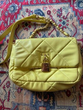Steve Madden Quilted Lemon Shoulder Bag with Gold Chain As Is
